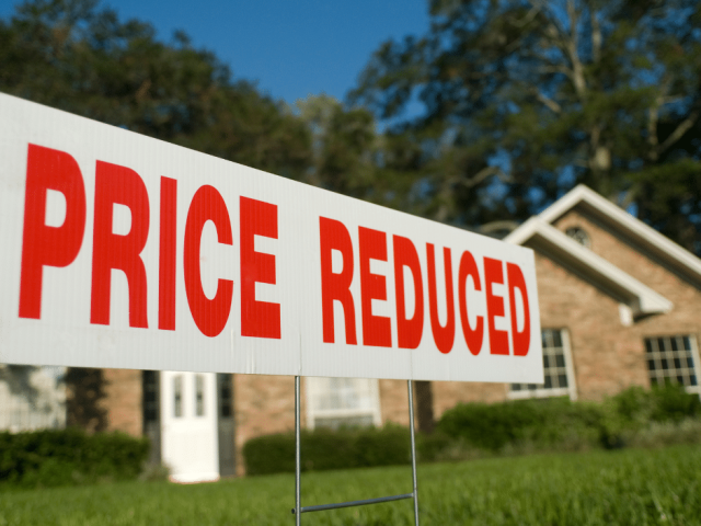 Why Overpricing Your Home Can Cost You Money
